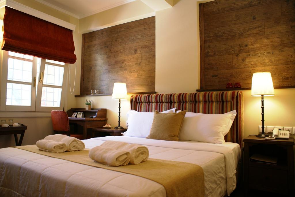 Gamila Rocks Mountain Hotel Aristi Phòng bức ảnh