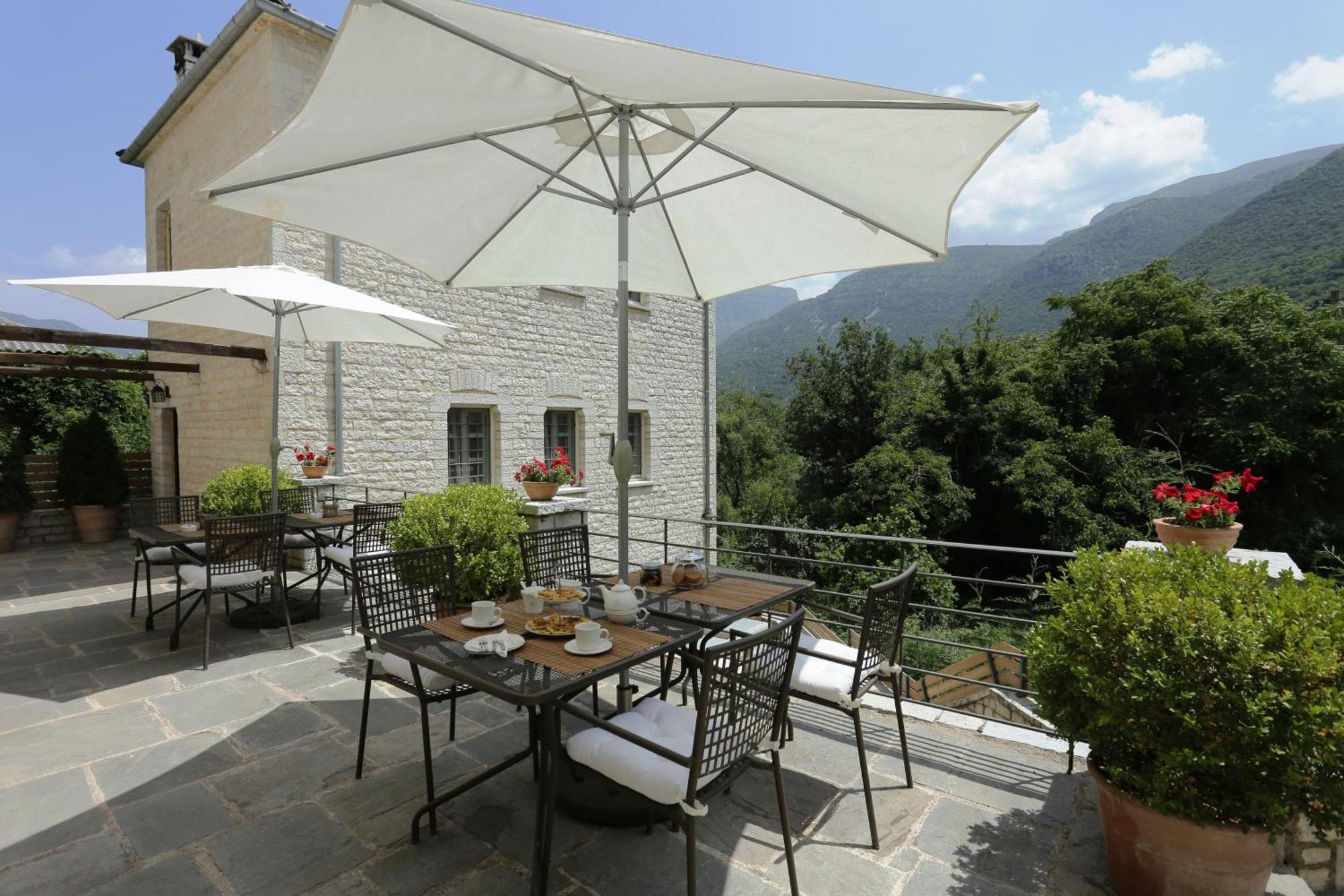 Gamila Rocks Mountain Hotel Aristi Ngoại thất bức ảnh